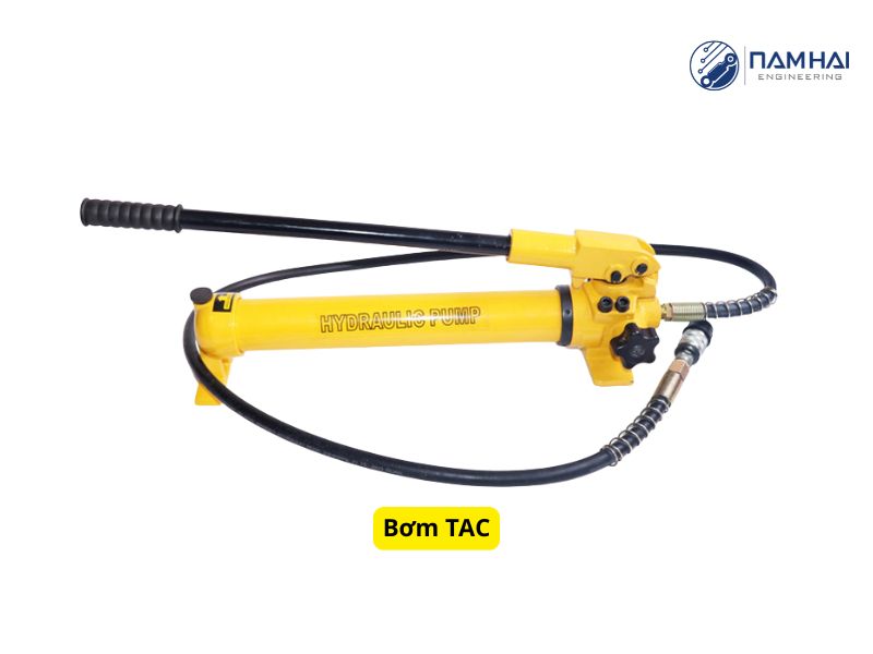 Bơm tay thương hiệu TAC