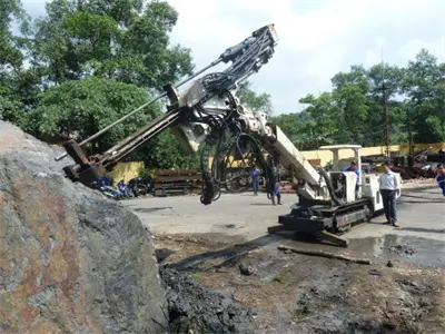 Sửa chữa máy khoan đá